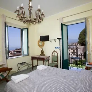 Gaia Gasthuis Taormina